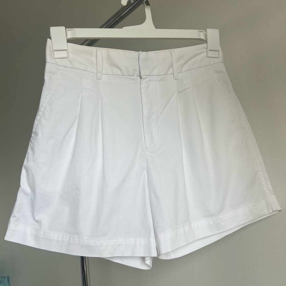 GAP Pleated Khaki Shorts